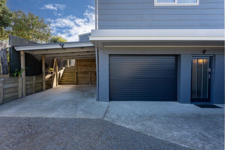 Photo of property in 17 Moana Street, Otaki Beach, Otaki, 5512