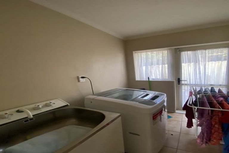 Photo of property in 34 Craigavon Drive, East Tamaki, Auckland, 2013