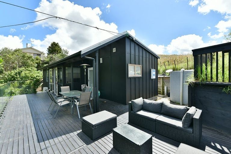 Photo of property in 16 Shelly Beach Road, Shelly Beach, Helensville, 0874