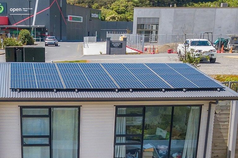 Photo of property in 7 Ara Patukawenga, Tawa, Wellington, 5028