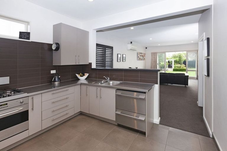 Photo of property in 73 Saint Albans Street, St Albans, Christchurch, 8014