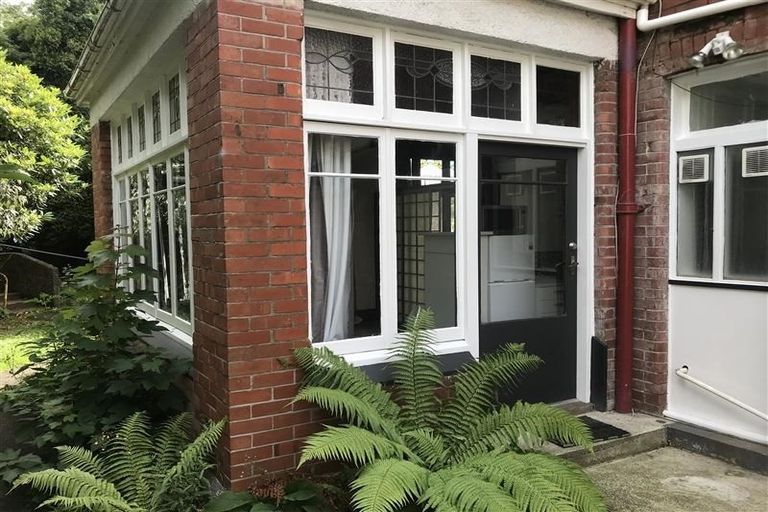 Photo of property in 1/63 Queen Street, North Dunedin, Dunedin, 9016