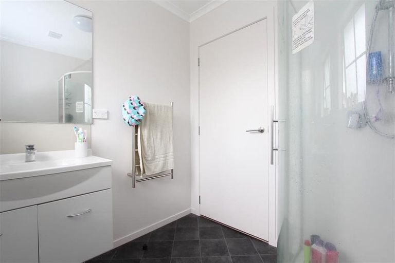 Photo of property in 10 Chiefs Court, Hamilton East, Hamilton, 3216