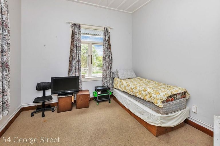 Photo of property in 54 George Street, Hikurangi, 0114
