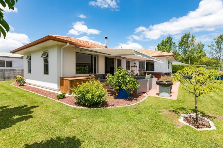 Photo of property in 10 Rochfort Street, Otane, 4202