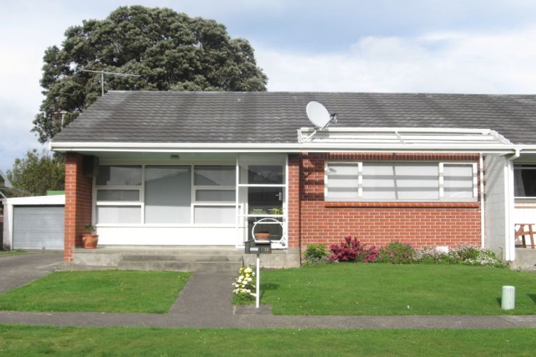 Photo of property in 13 Amberley Grove, Hutt Central, Lower Hutt, 5010