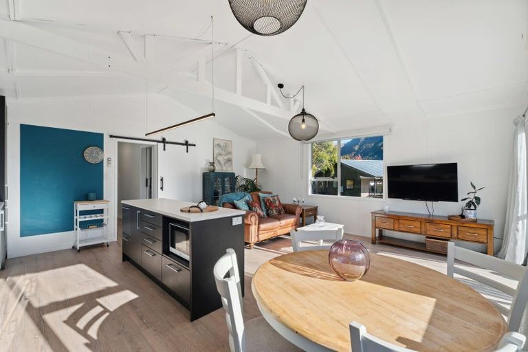 Photo of property in 35 Wesney Terrace, Kingston, Athol, 9793