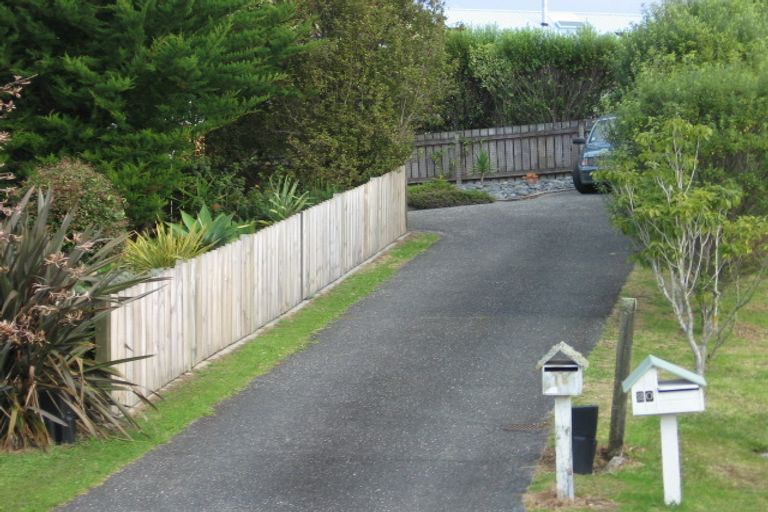 Photo of property in 18 Awatere Place, Snells Beach, 0920