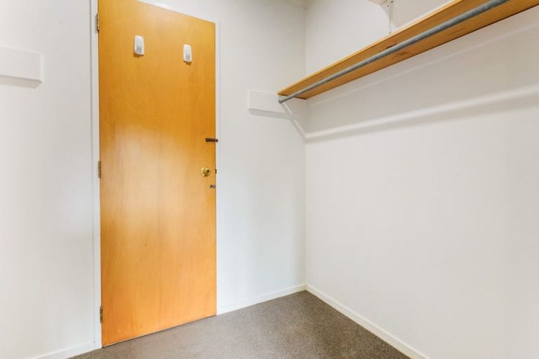 Photo of property in 44 Hale Crescent, Bayview, Auckland, 0629