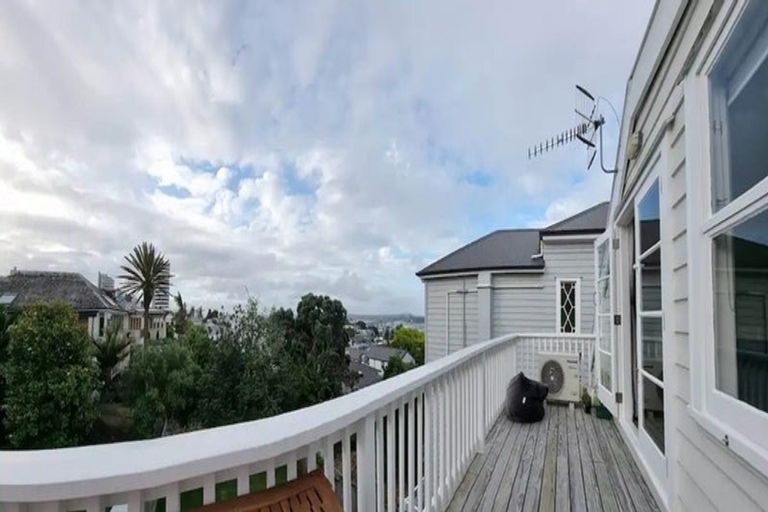 Photo of property in 18 Dedwood Terrace, Saint Marys Bay, Auckland, 1011