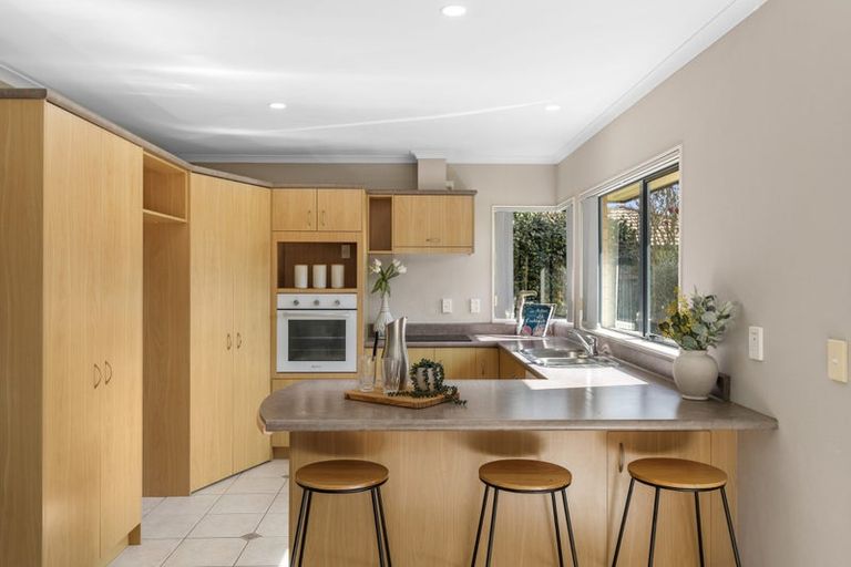 Photo of property in 14 Drumfearn Place, Rototuna, Hamilton, 3210