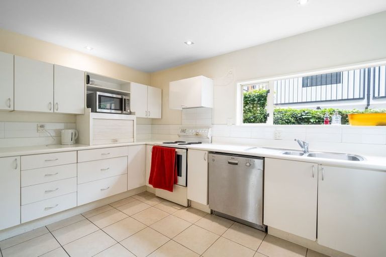 Photo of property in 2/12 Churchill Street, Christchurch Central, Christchurch, 8013