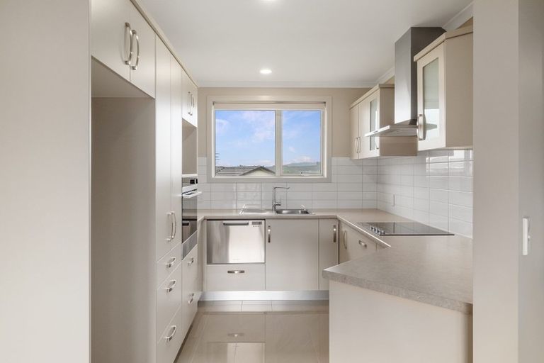 Photo of property in Waterview Estate, 86/4 Greystone Place, Omokoroa, 3114