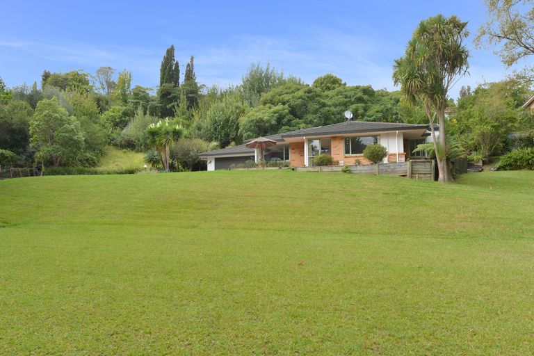 Photo of property in 13 Ngahere Drive, Horahora, Whangarei, 0110