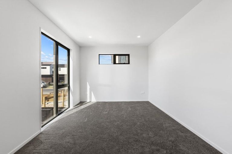 Photo of property in 179 Henwood Road, Westgate, 0814