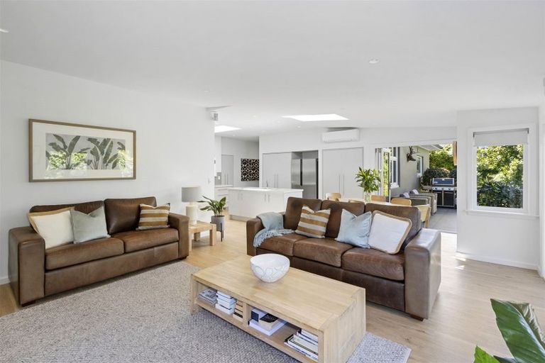 Photo of property in 69 Kotare Street, Fendalton, Christchurch, 8041