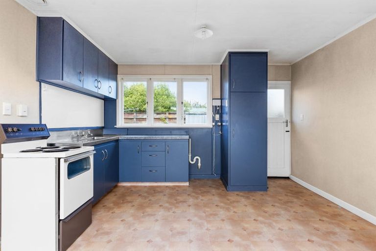 Photo of property in 2/122 Maddison Street, Akina, Hastings, 4122