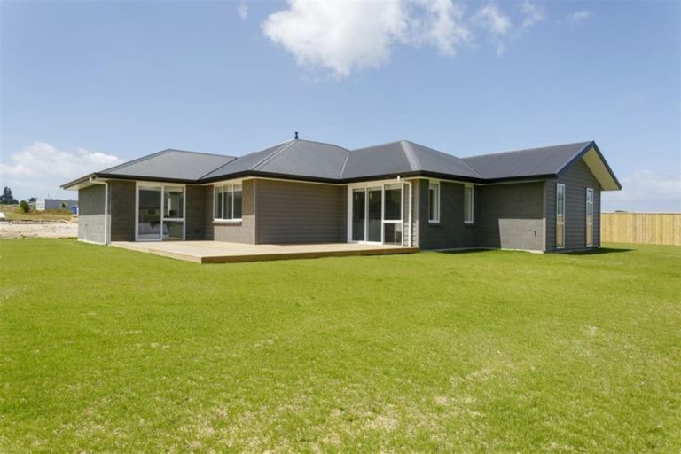 Photo of property in 20 Harakeke Drive, Wharewaka, Taupo, 3330