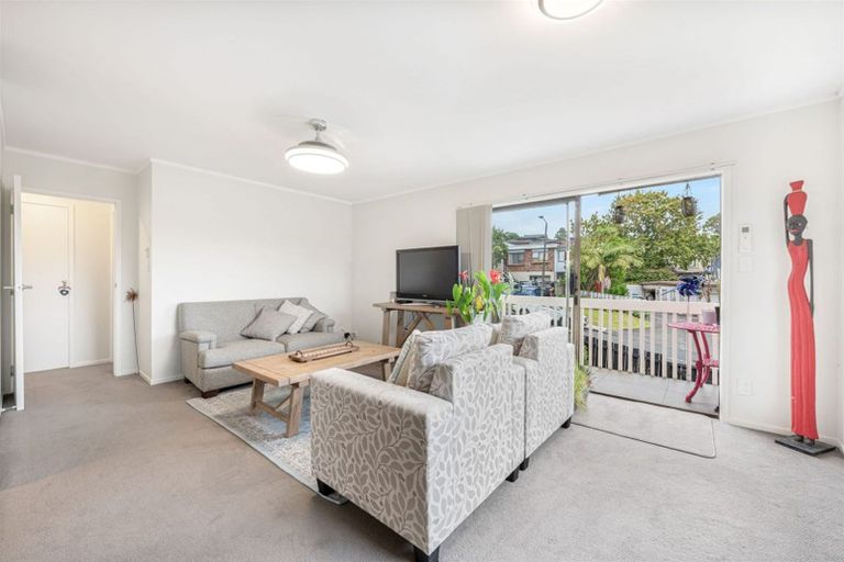 Photo of property in 1/1 Simon Ellice Drive, Bayview, Auckland, 0629