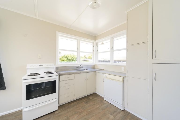 Photo of property in 582 Pioneer Highway, Highbury, Palmerston North, 4412