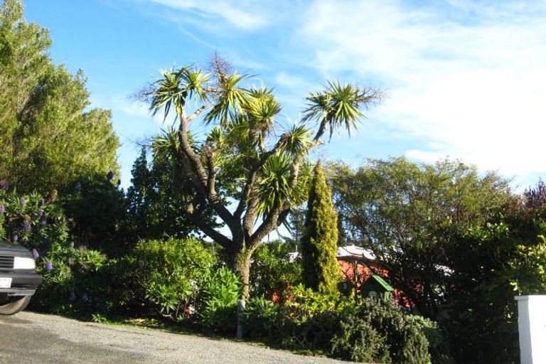 Photo of property in 3 Takahe Drive, Cashmere, Christchurch, 8022