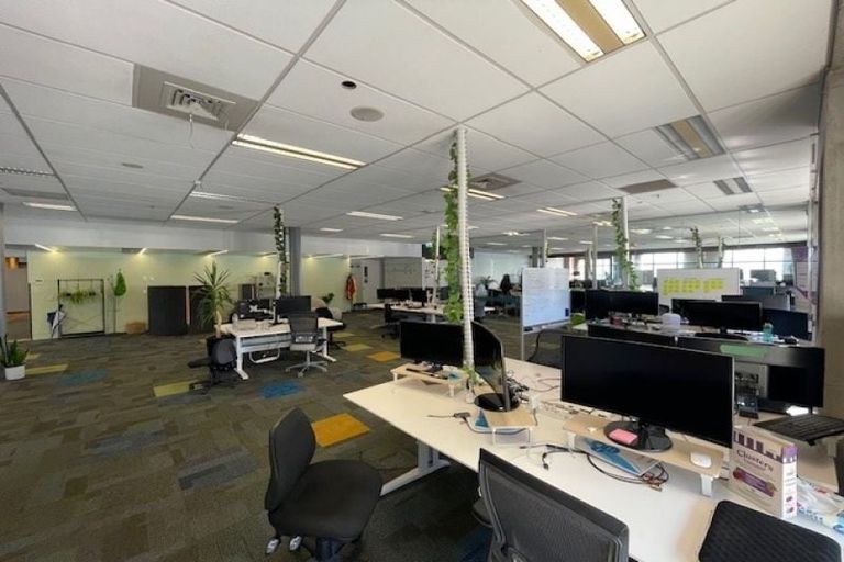 Photo of property in Nzx Centre, 13/11 Cable Street, Wellington Central, Wellington, 6011