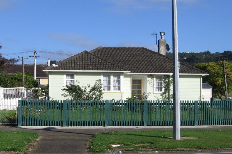 Photo of property in 1251 High Street, Taita, Lower Hutt, 5011