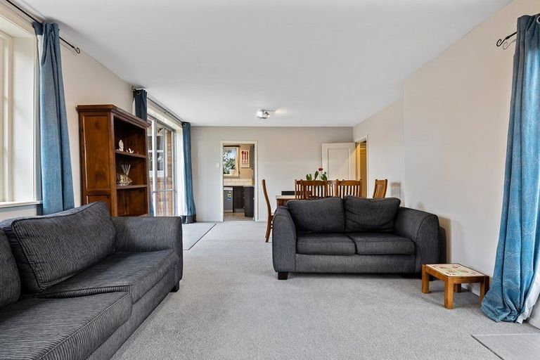 Photo of property in 21a West Belt, Rangiora, 7400