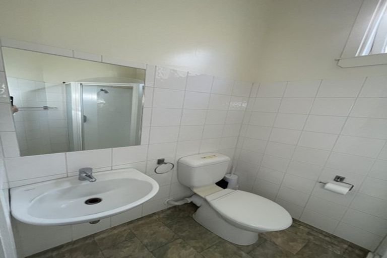 Photo of property in 72-76 Tasman Street, Mount Cook, Wellington, 6021