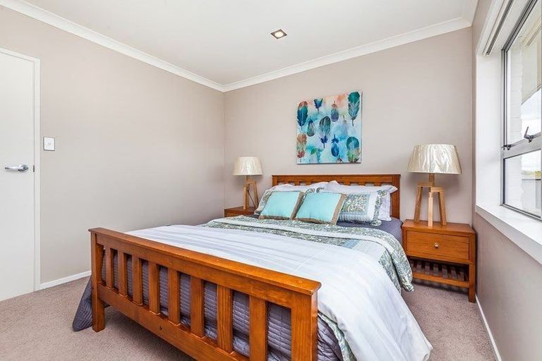 Photo of property in 56 Galvan Avenue, Sunnyhills, Auckland, 2010