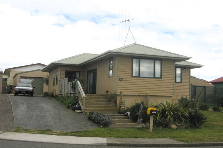 Photo of property in 21 Matakane Street, Waitarere Beach, Levin, 5510
