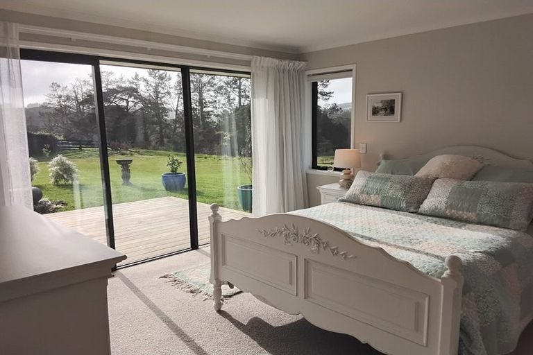 Photo of property in 11 Cherrywood Rise, Paparoa, 0571