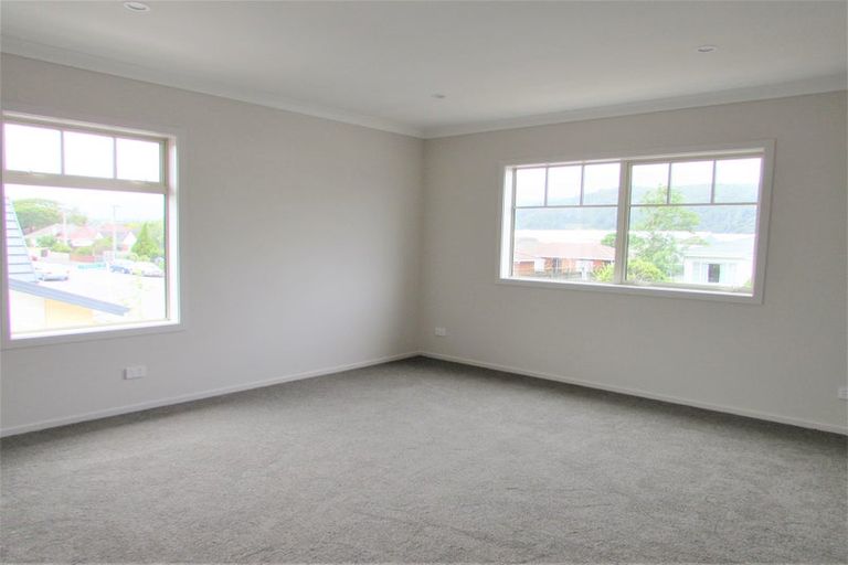 Photo of property in 3 Yeats Grove, Trentham, Upper Hutt, 5018