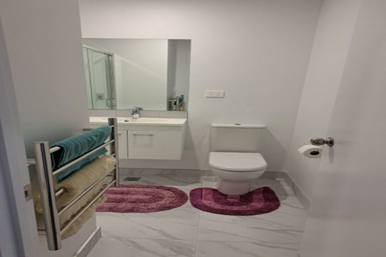 Photo of property in 2/3 Fairdale Place, Birkdale, Auckland, 0626