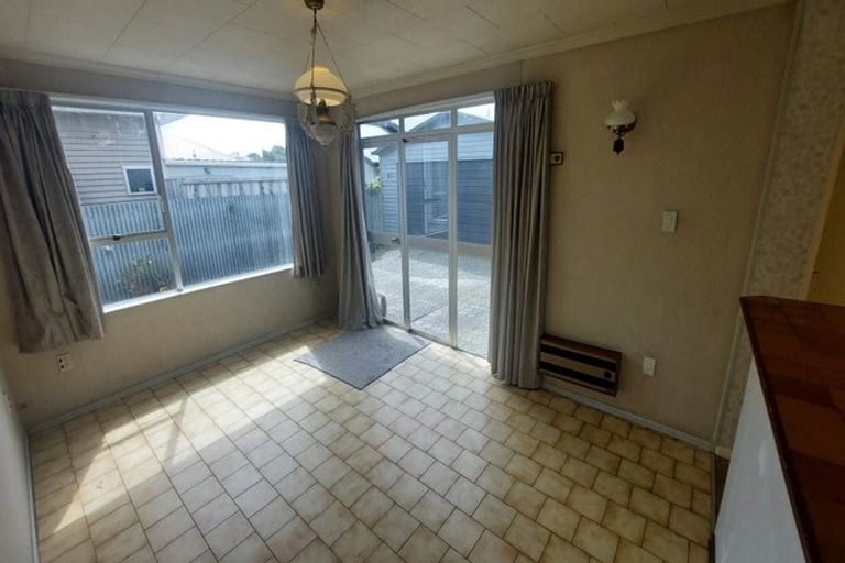 Photo of property in 106 Hills Road, Edgeware, Christchurch, 8013