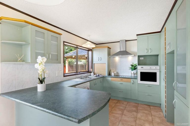 Photo of property in 7 Colleen Norma Place, Half Moon Bay, Auckland, 2012