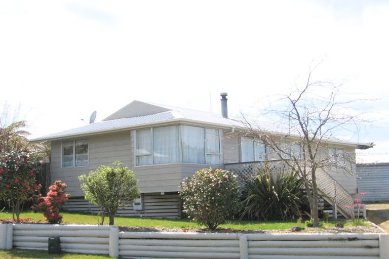 Photo of property in 11 Crystal Place, Pukehangi, Rotorua, 3015