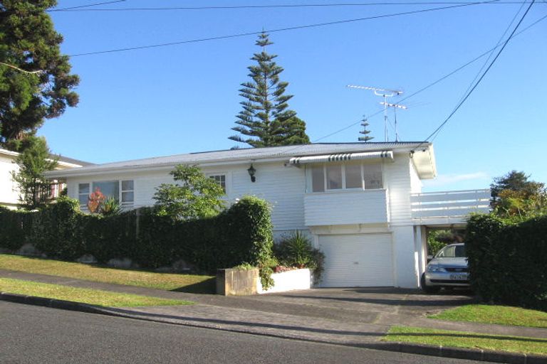 Photo of property in 36 Tui Glen Road, Birkenhead, Auckland, 0626