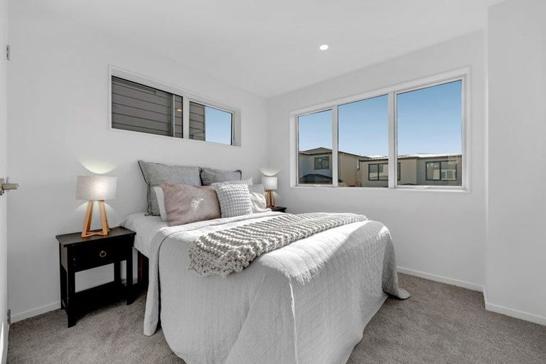 Photo of property in 15 Sagitta Drive, Flat Bush, Auckland, 2019