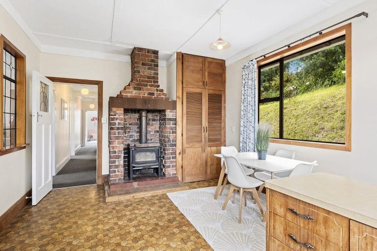 Photo of property in 123 Melbourne Road, Island Bay, Wellington, 6023