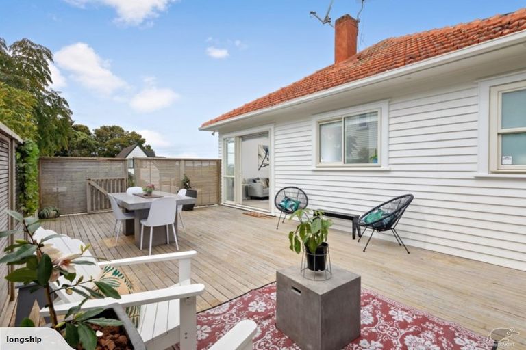 Photo of property in 21 Pukerangi Crescent, Ellerslie, Auckland, 1051