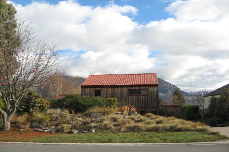 Photo of property in 87 Hunter Crescent, Wanaka, 9305