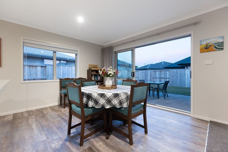 Photo of property in 41 Kahuparere Crescent, Pyes Pa, Tauranga, 3112