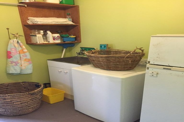 Photo of property in 32 Himatangi Street, Himatangi Beach, Foxton, 4891