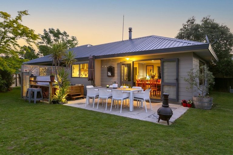 Photo of property in 2 Balmoral Drive, Hilltop, Taupo, 3330