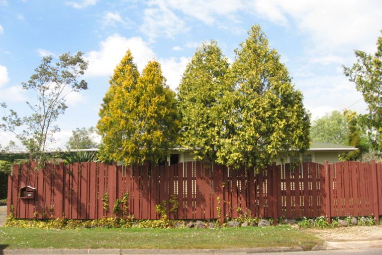 Photo of property in 28 Charles Road, Hannahs Bay, Rotorua, 3010
