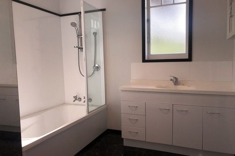 Photo of property in 3/96 Mill Road, Kensington, Whangarei, 0112