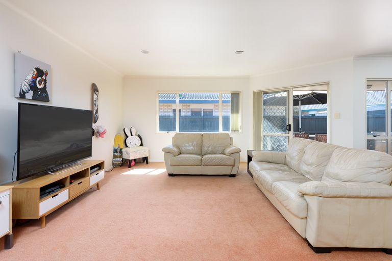 Photo of property in 683 Gloucester Road, Papamoa Beach, Papamoa, 3118