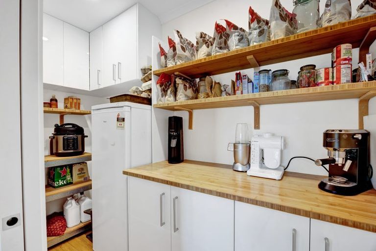 Photo of property in 13 Carthew Street, Okato, 4335