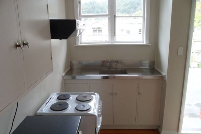 Photo of property in 50a Seddon Street, Wallaceville, Upper Hutt, 5018